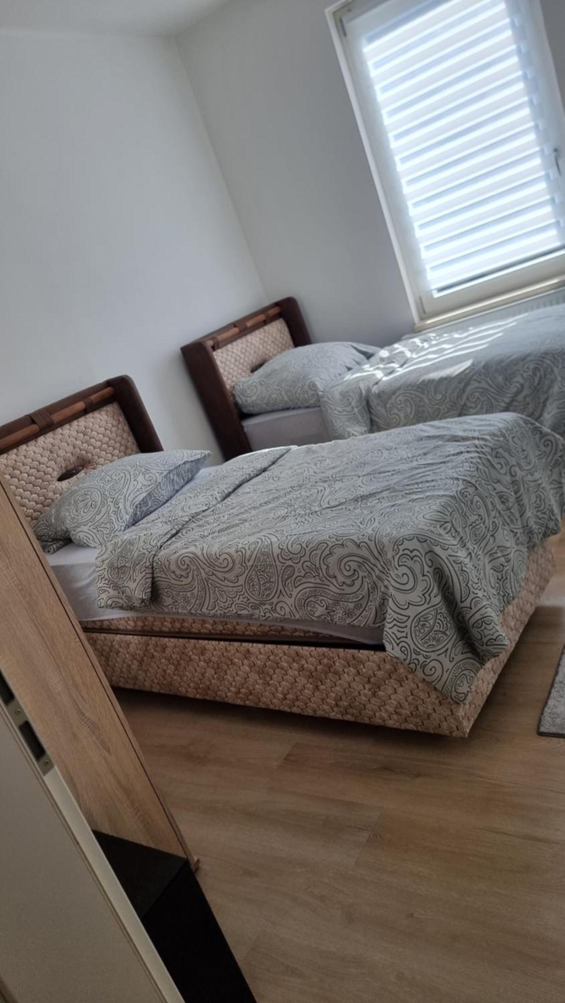 Ferienwohnung Balkan Erfurt Ngoại thất bức ảnh