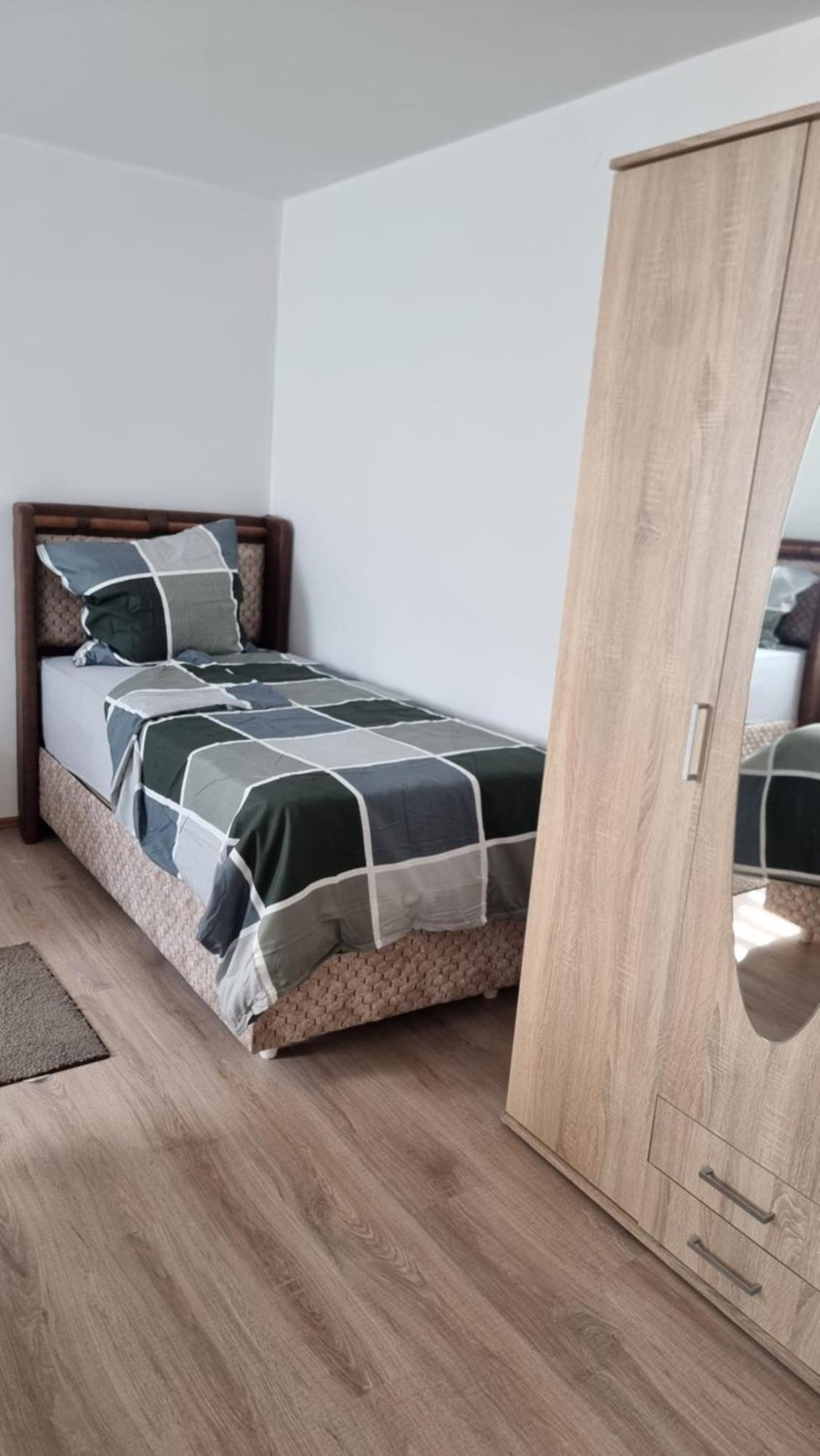 Ferienwohnung Balkan Erfurt Ngoại thất bức ảnh